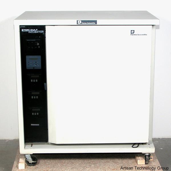 Thermo / Forma Scientific 3033 Steri-Cult CO2 Incubator