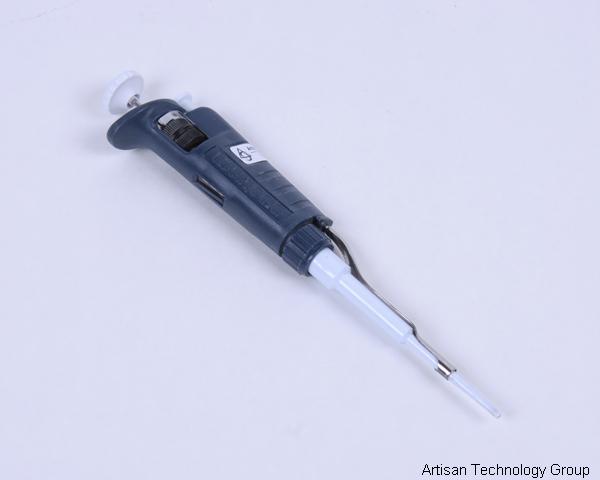 Gilson_Pipetman_P20_View1