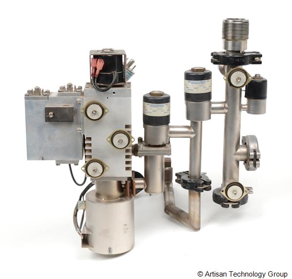 Varian 956 Portatest II Mass Spectrometer Leak Detector's Sensors and Valves Assembly