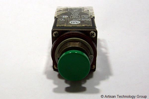 Allen-Bradley 800MR-A1 Momentary Contact Push Button, Non-Illuminated, IEC Oiltight Operators