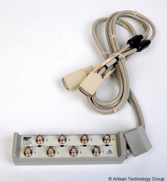 HP E1432-61600 8-Channel Voltage Breakout Box with IEPE Power Supply for the VT1432B