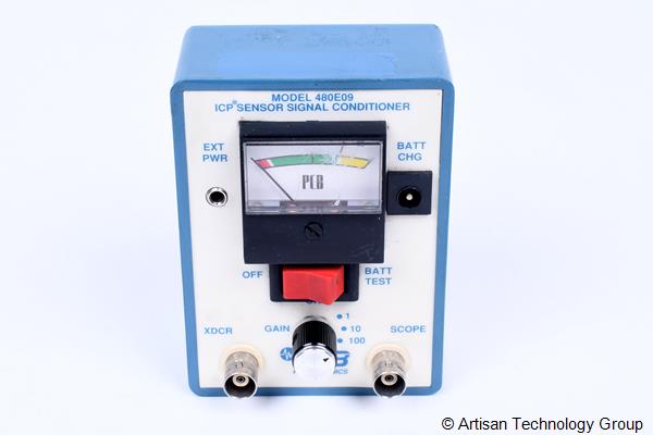 PCB Piezotronics 480E09 Battery-Powered ICP Signal Conditioner