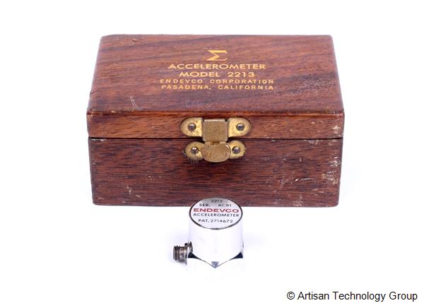 Endevco 2213 Piezoelectric Accelerometer