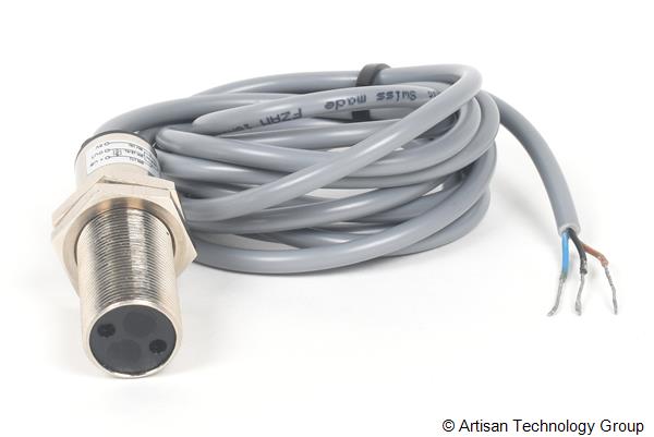 Baumer FZAM 18N1010 Diffuse Sensor w/Intensity Difference