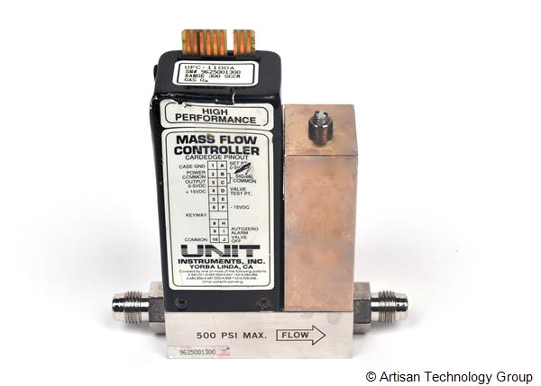 Unit Instruments UFC-1100A Oxygen Gas, 300 SCCM, Mass Flow Controller