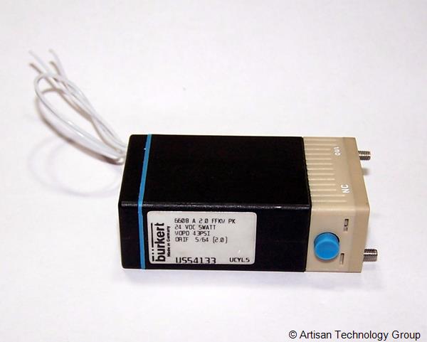 Burkert 6608 A 2.0 FFKM PK 2/2- and 3/2-Way Rocker Solenoid Valve