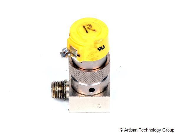 Clippard ET-3M-12 3-Way Electronic Valve