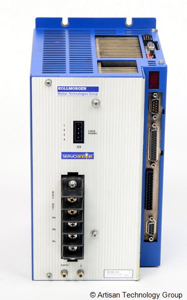 Kollmorgen SE30200-2G704B1 ServoStar Amplifier