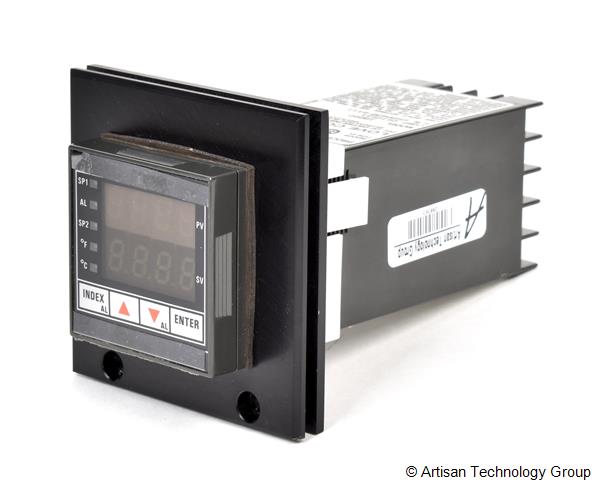 Love Controls 16010-0110111 Microprocessor Based Temperature / Process Control