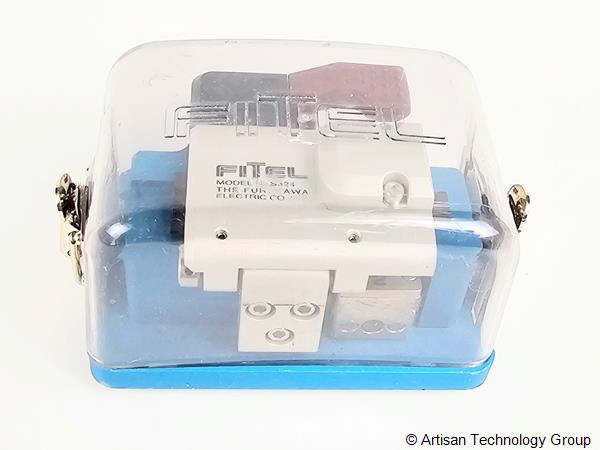 Fitel S324 High Precision Optical Fiber Cleaver