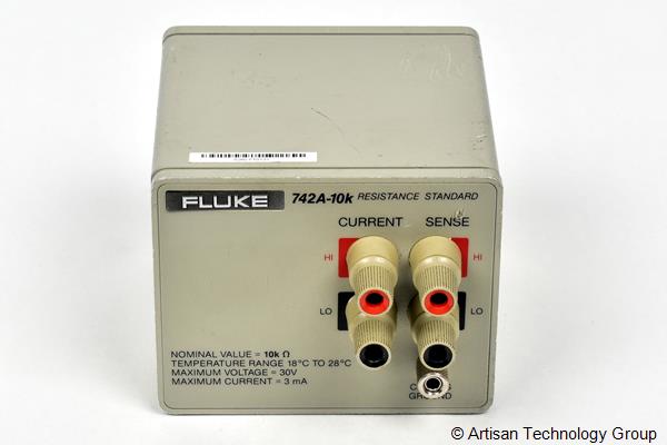 Fluke 742A-10k Resistance Standard