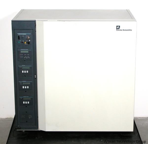 Thermo 3033 Steri-Cult CO2 Incubator