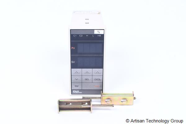Fuji Electric PYZ5BAY1-5V Temperature Controller