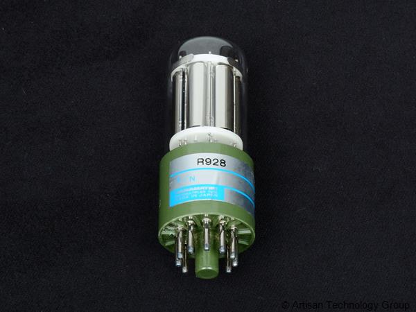 Hamamatsu R928 Photomultiplier Tube