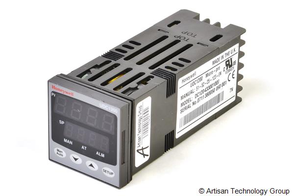 Honeywell DC120433001000 UDC1200  Universal Digital Controller