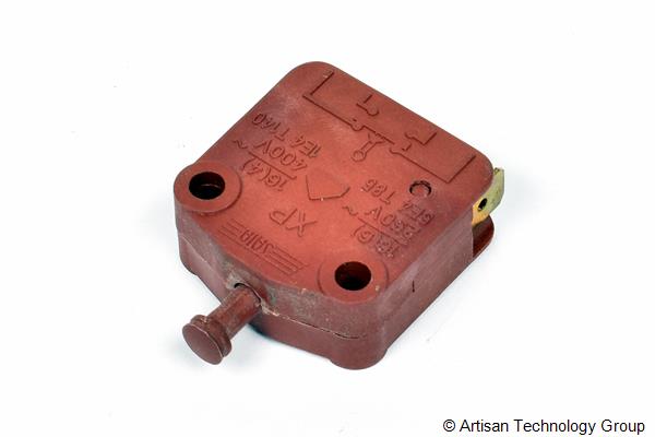 XP42-E2Z11 Saia-Burgess (Switch) | ArtisanTG™