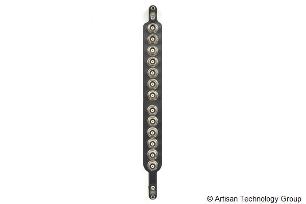 HP 34593 High Frequency BNC Feedthrough Panel