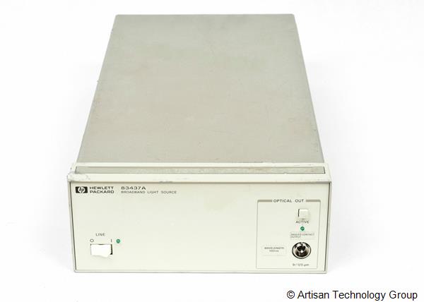 HP 83437A Broadband Light Source - Options 705, 001, 022