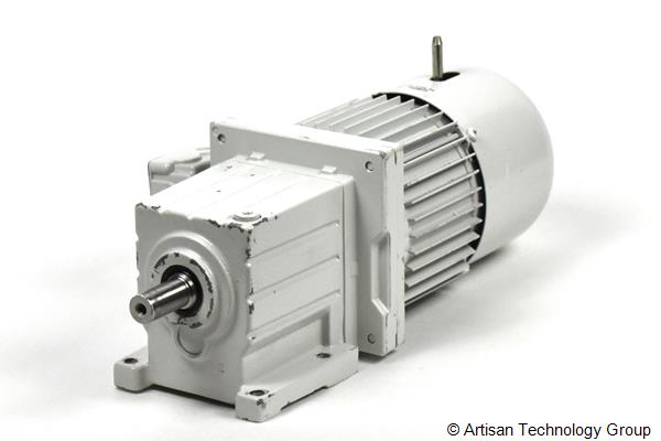 Lenze GST04-2M VBR 071-32 Helical Gearbox