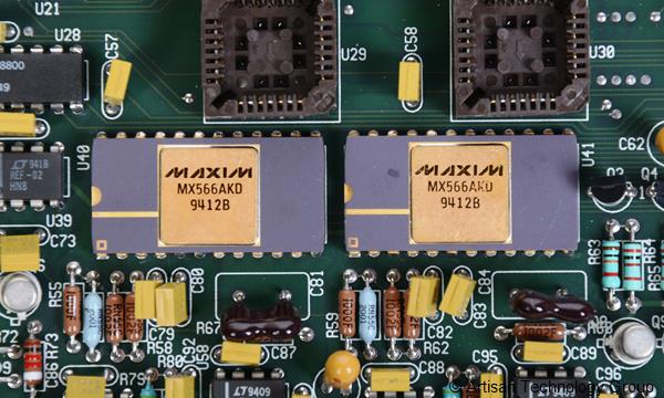 Maxim Integrated MX566AKD High Speed 12-Bit Monolithic D/A Converter (Pair of 2)