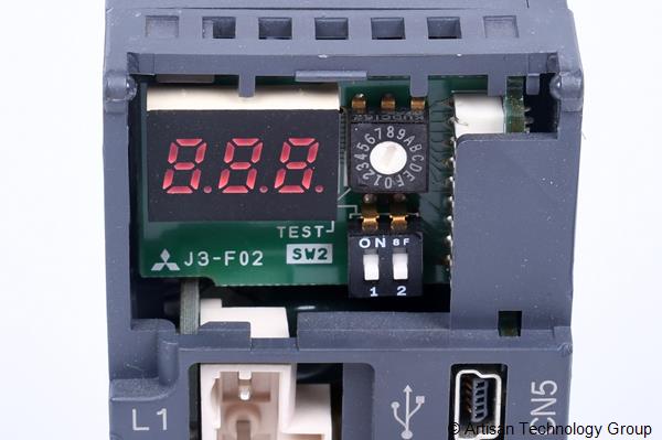 SERVO AMPLIFICATORE CA MR-J2S-10B MRJ2S10B nuovo con scatola #sy2 EUR