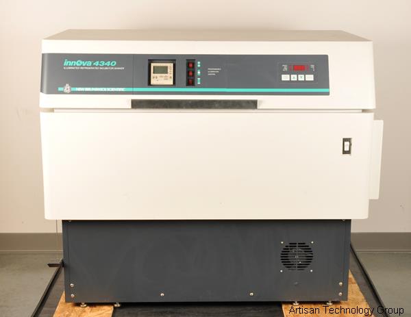 New Brunswick Scientific Innova 4340 Illuminated Refrigerated Incubator Shaker