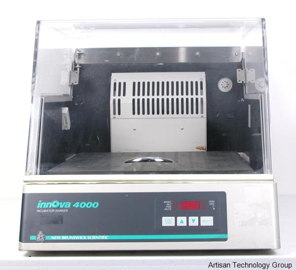 Eppendorf / New Brunswick Scientific Innova 4000 Benchtop Incubator Shaker
