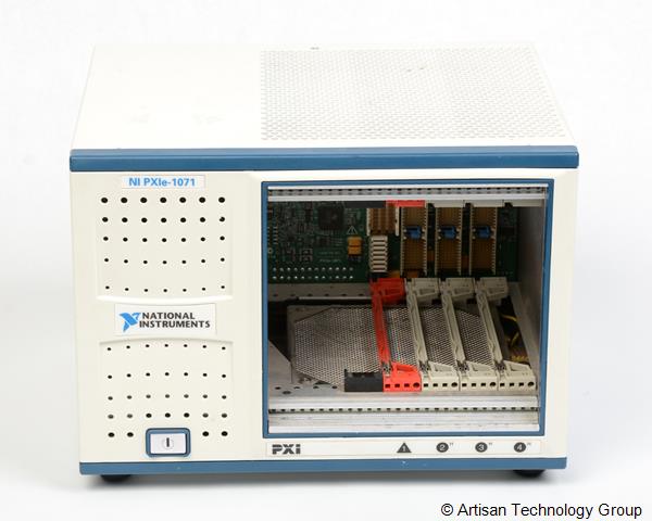 NI PXIe-1071 PXIe, 4-Slot, Up to 3 GB/s PXI Chassis
