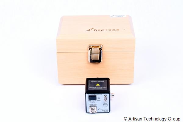 New Focus 1592 DC to 3.5 GHz Amplified Photoreceiver