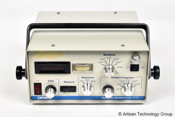 Oriel 7070 Photomultiplier Detection System