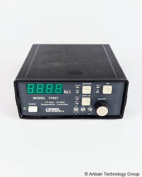 Oriel 77057 1.5 Amp - 10 Watt Temperature Controller