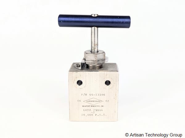 Newport Scientific 44-13106 2-Way Thru 1/4