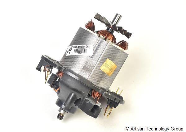  06033220 Motor