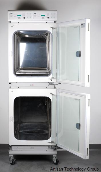NuAire NU-2700 IR Autoflow CO2, Water-Jacket Incubator