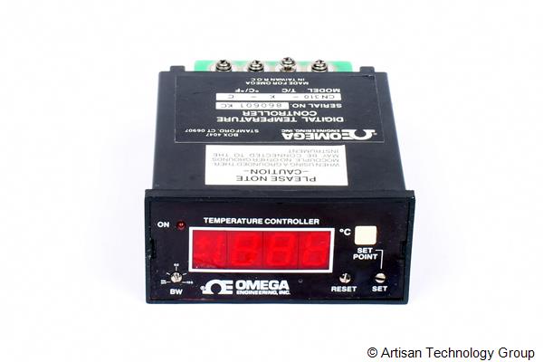 DWYEROMEGA / OMEGA CN310-K-C Digital Temperature Controller
