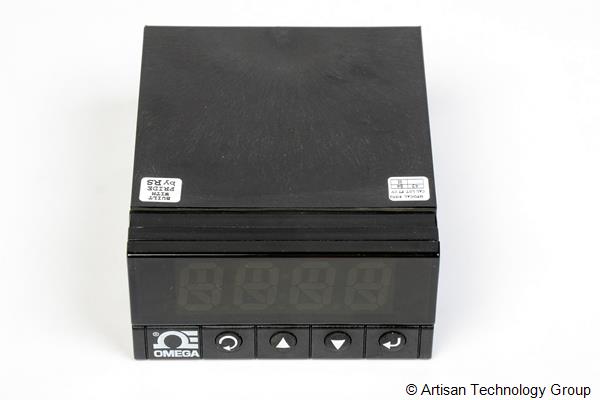 DWYERCNi833-C24 Temperature and Process Controller