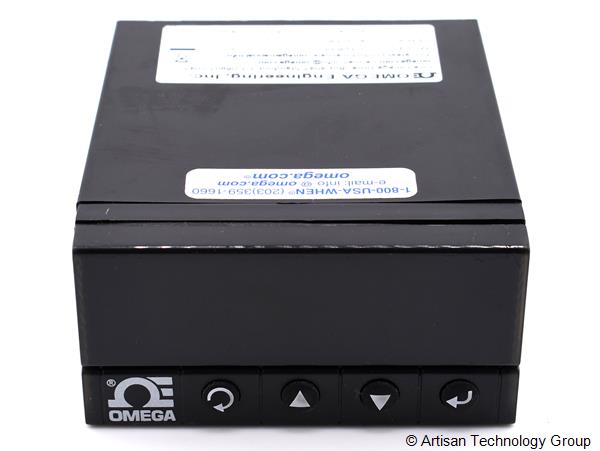 OMEGA CNi833 Temperature and Process Controller