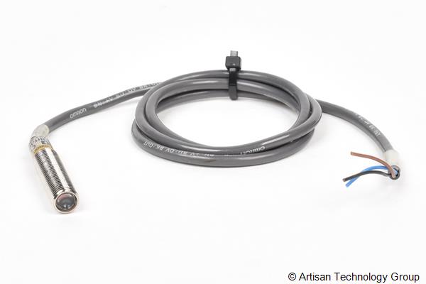 OMRON E3HT-1DE1 Thin, Compact, Cylindrical Photoelectric Sensor