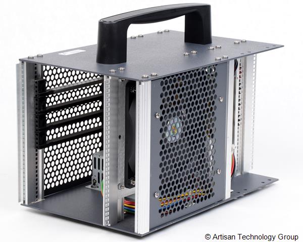 One Stop Systems  3U to 4U PXI Expansion Chassis