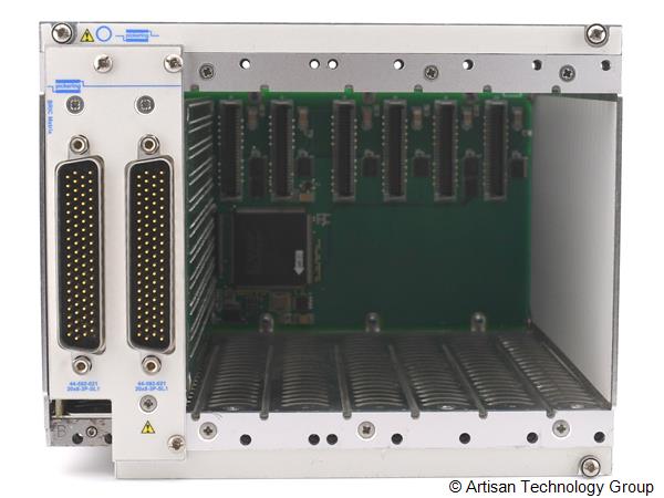 Pickering 40-592-121-40x8-3P PXI BRIC8 High Density 8-Slot FIBO Matrix Module