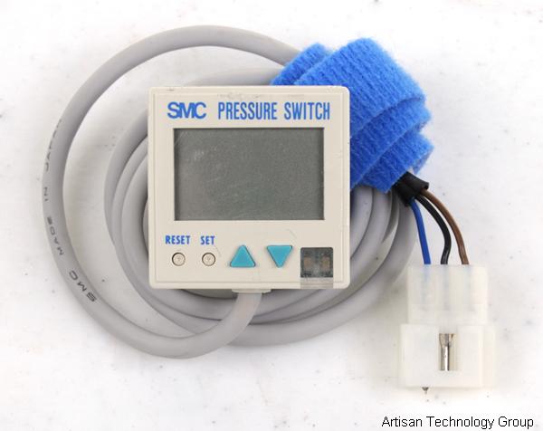 SMC ZSE4-01-65 LCD Readout Digital Pressure Switch for Vacuum