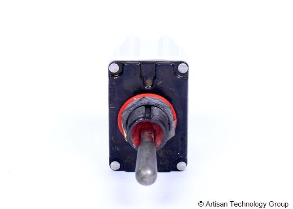 Safran 8501K9 Environmentally Sealed Switch