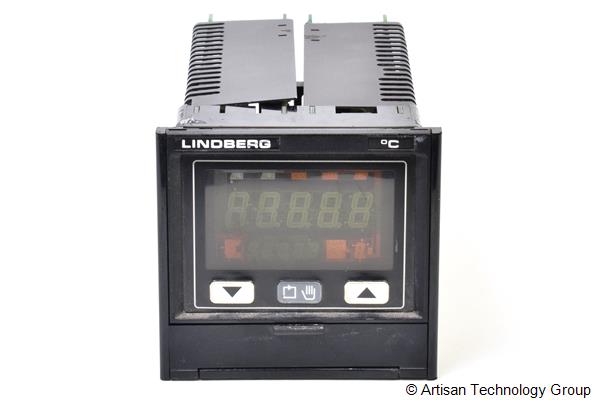 Eurotherm 818P4 Temperature Controller / Programmer