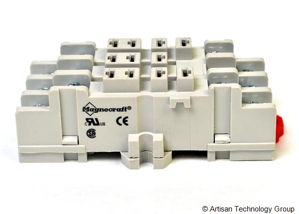 MagneCraft 70-463-1 Octal Socket