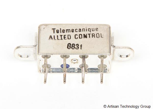 Telemecanique M39016/6-105L Mil-Aero Half-Size Relay