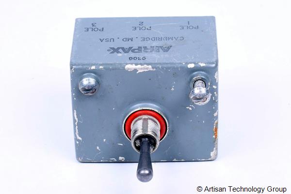 Airpax AP112-M39019/05-230 Hydraulic Magnetic Circuit Protector