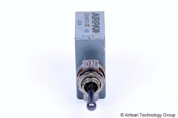Airpax AP1-M39019/01-230 Hydraulic Magnetic Circuit Protector