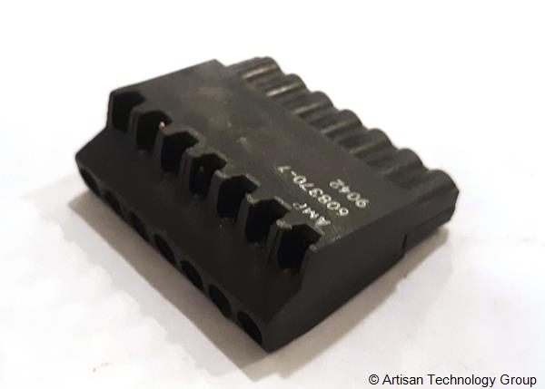 AMP 608370-7 Euro-Style Screw Terminal Block