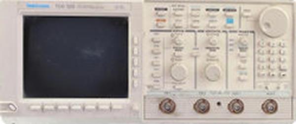 Tektronix TDS520B Digitizing Oscilloscope