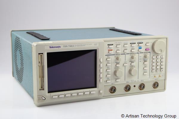 Tektronix TDS744A Digital Oscilloscope